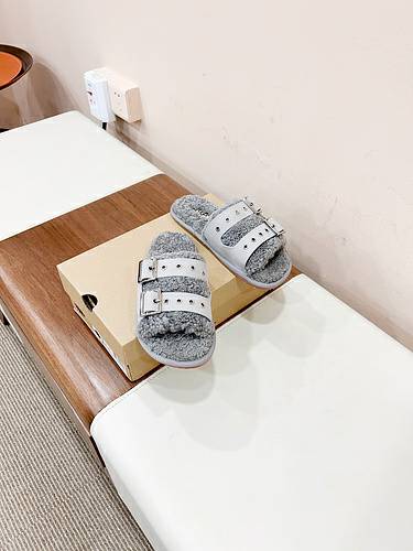 Picture of UGG Shoes Women _SKUfw147687292fw